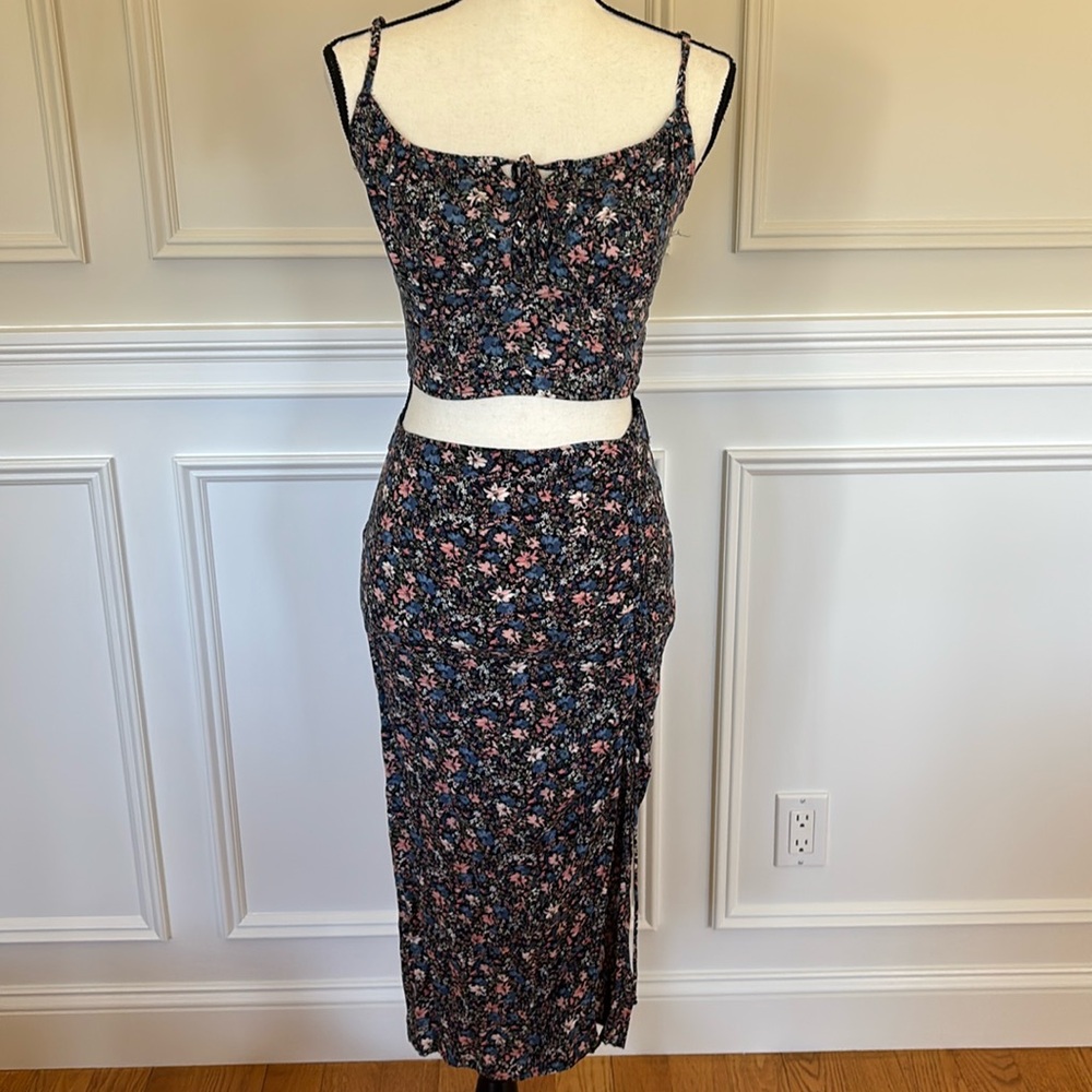 Hollister Black Floral Crop Top & Midi Skirt Set